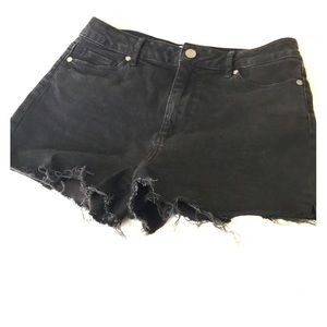 BARGAIN!!! Super soft, comfy yet edgy denim shorts